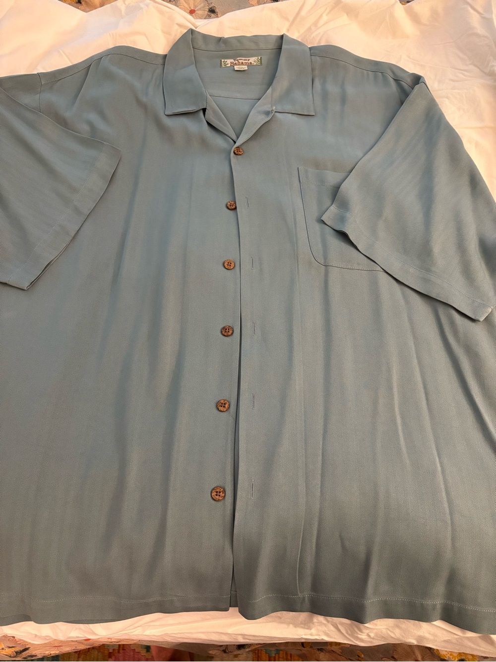 Tommy Bahama Green/Blue silk Short Sleeve Button-Up Shirt xxl